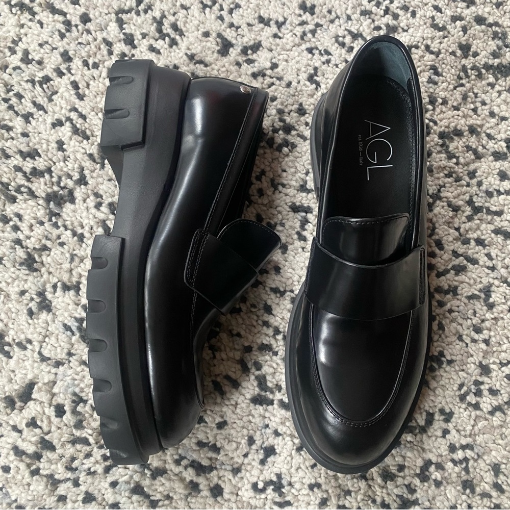 AGL Leather Ida loafer (Black)